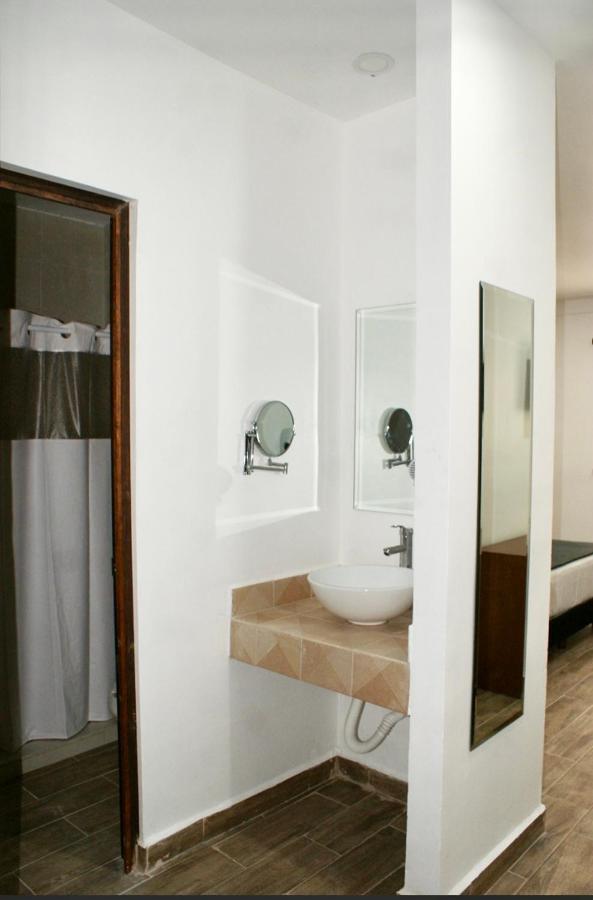 Hotel Capital Frontera Monclova Bagian luar foto